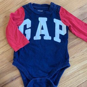 Long sleeve Gap infant onesie
